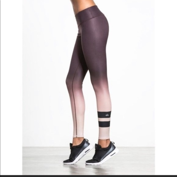 ALO Yoga Ombré brushed leggings size XS - Picture 2 of 2